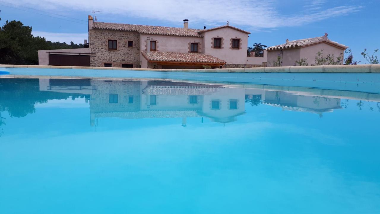 La Masia De Montpedros Пералада Экстерьер фото